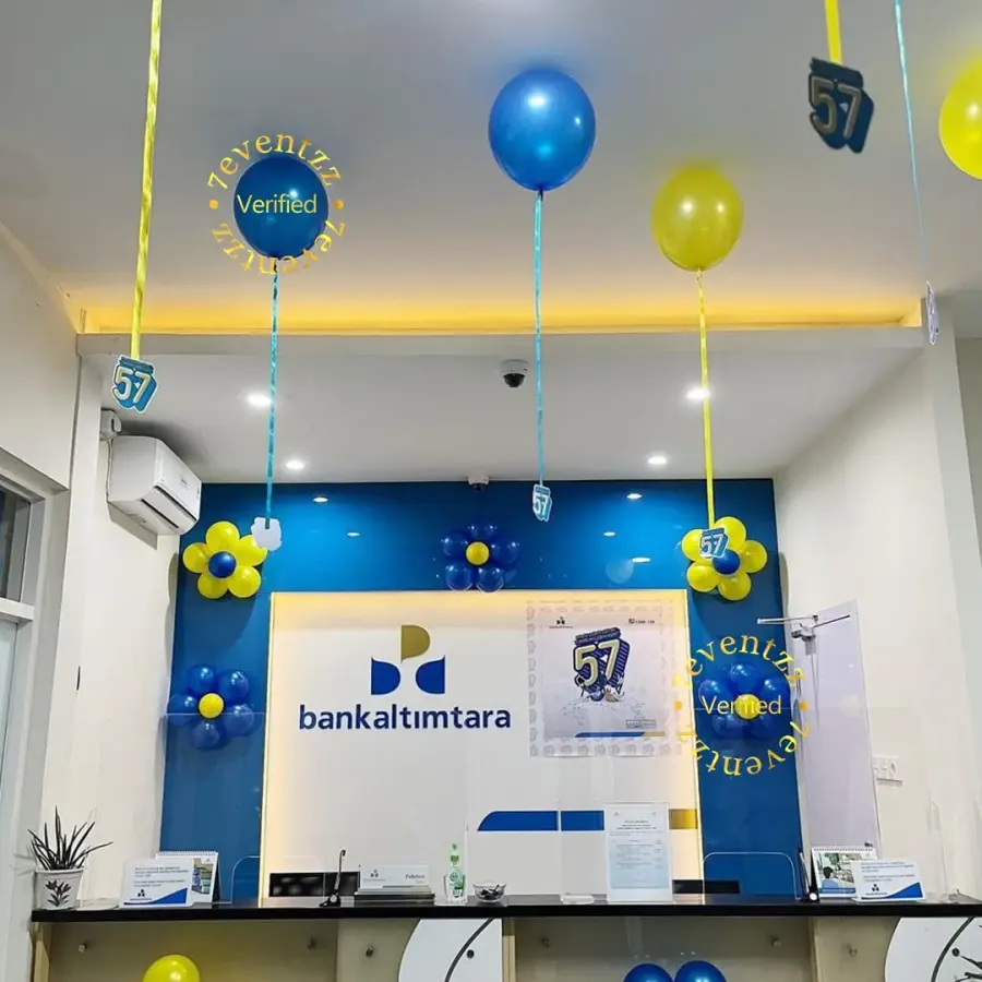 Office Anniversary Balloon Decor — photo 3
