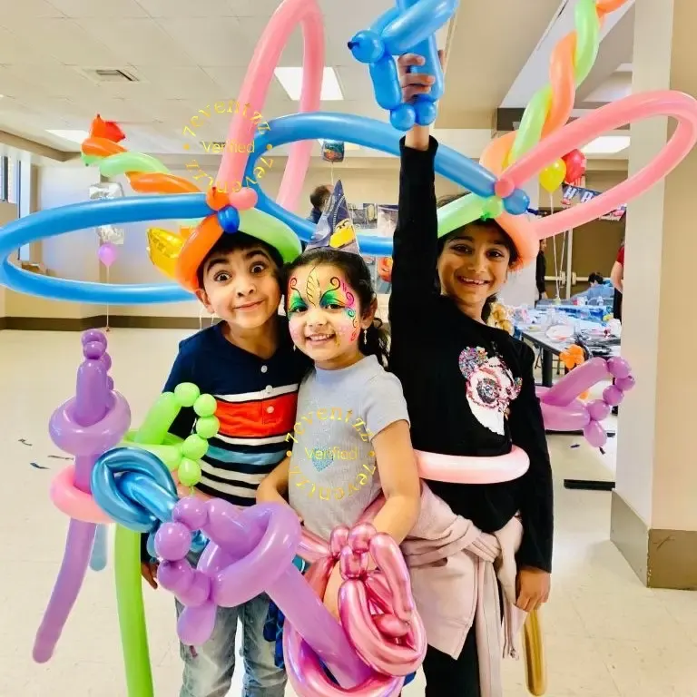 Balloon Sculpture Artist for Birthday in Delhi — decoration setup in Pune