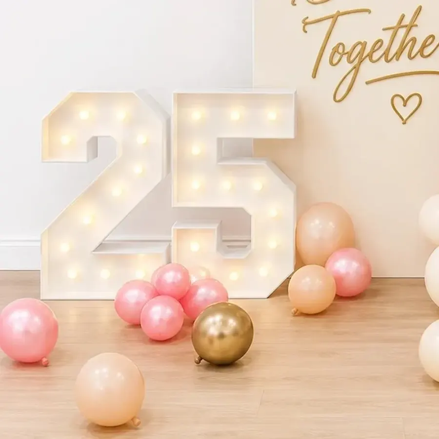 Elegant 25th Anniversary Balloon Decoration — photo 2
