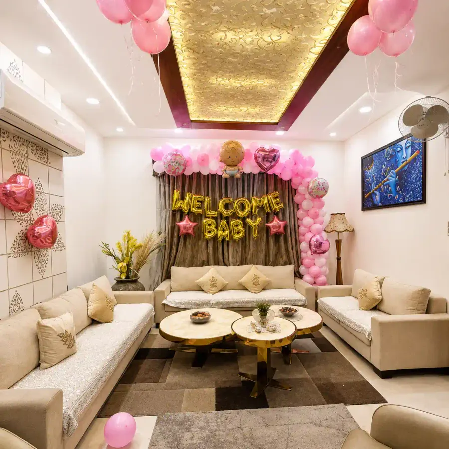 Pink White Balloon Decoration — photo 2