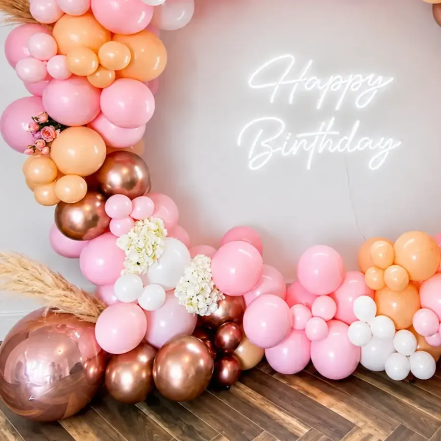 Luxury Pink Balloon Ring Decoration — photo 2