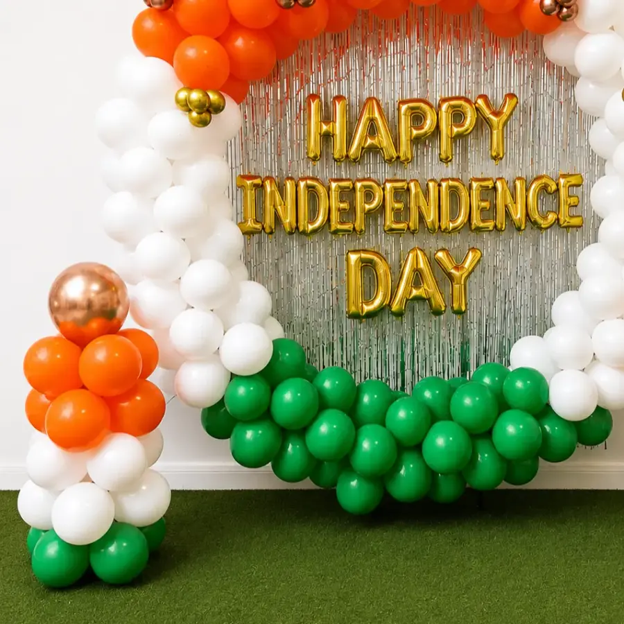 Tricolor Balloon Ring Decoration — photo 2